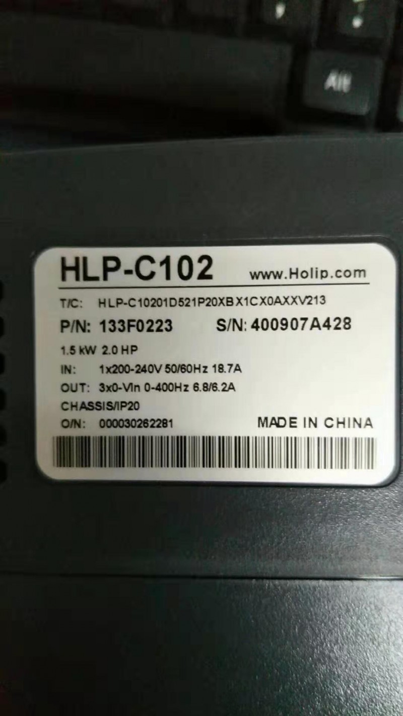 变频器HLP~C102 1.5KW220V 50Hz图1