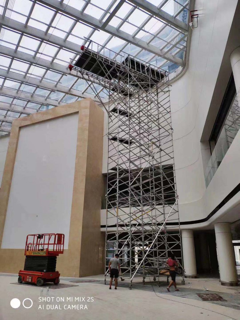 高空作业脚手架出租，移动脚手架直供，铝合金脚手架租售。图1