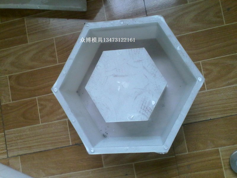 水泥护坡塑料模具高价回收图1