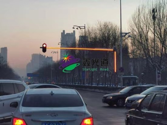 LED灯带式红绿灯 灯杆都是红绿灯 不担心看不到红绿信号图2