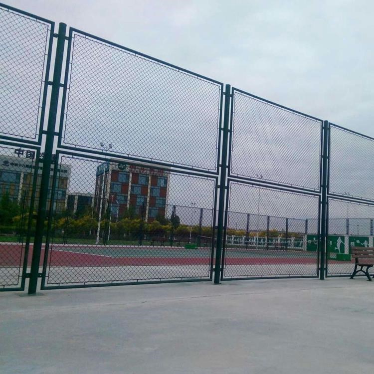 河北球场围网 篮球场围网规格 浸塑体育场围网生产图1